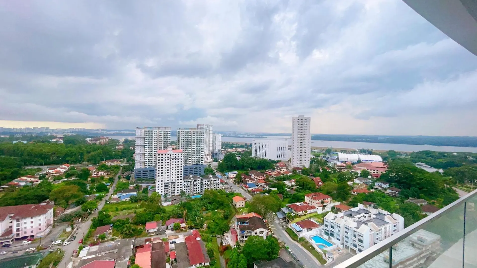 Gyden Staycation #The Straits Johor Bahru Apartment